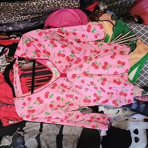 Demi Loon cherry top XL